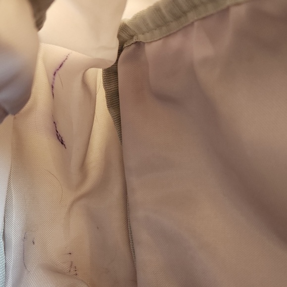 Adidas cream colored crossbody small bag - Picture 6 of 9